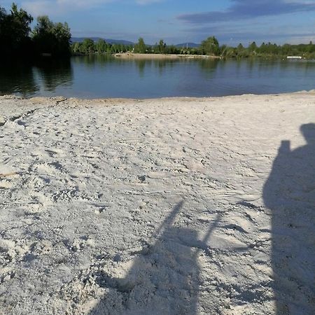 Ferienwohnung Schuhmann Mit Wintergarten Und Garten Therme Aquapulco Und Ikuna Erlebnispark, Zoo Schmiding 20 Min Mit Auto Entfernt Ab 3 Naechte Buchbar Hinzenbach Buitenkant foto