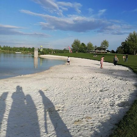 Ferienwohnung Schuhmann Mit Wintergarten Und Garten Therme Aquapulco Und Ikuna Erlebnispark, Zoo Schmiding 20 Min Mit Auto Entfernt Ab 3 Naechte Buchbar Hinzenbach Buitenkant foto