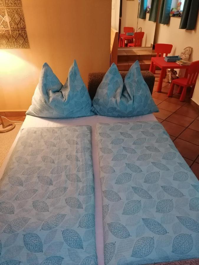 Ferienwohnung Schuhmann Mit Wintergarten Und Garten Therme Aquapulco Und Ikuna Erlebnispark, Zoo Schmiding 20 Min Mit Auto Entfernt Ab 3 Naechte Buchbar Hinzenbach Buitenkant foto