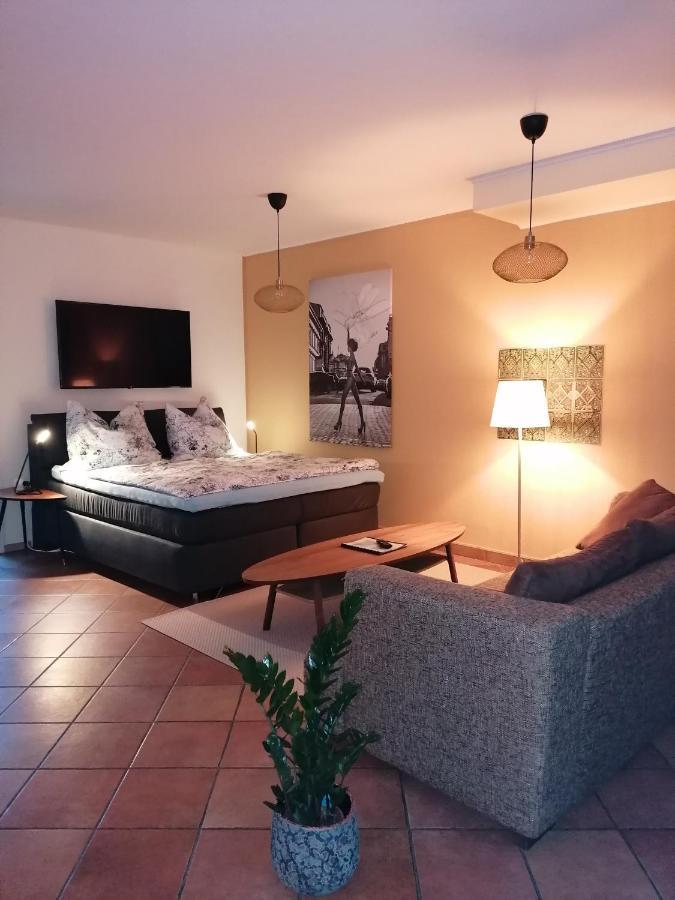 Ferienwohnung Schuhmann Mit Wintergarten Und Garten Therme Aquapulco Und Ikuna Erlebnispark, Zoo Schmiding 20 Min Mit Auto Entfernt Ab 3 Naechte Buchbar Hinzenbach Buitenkant foto
