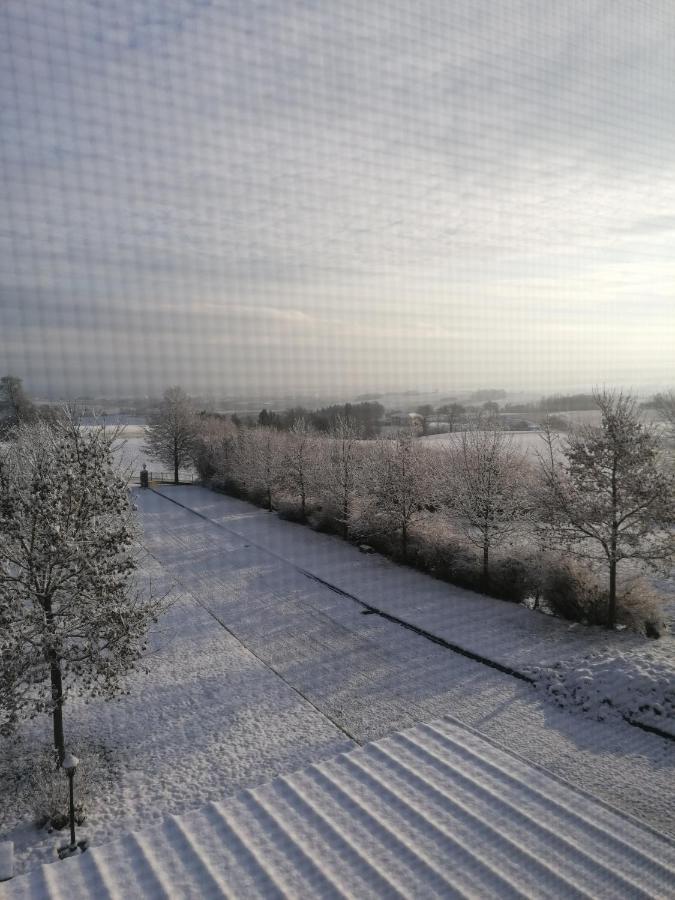 Ferienwohnung Schuhmann Mit Wintergarten Und Garten Therme Aquapulco Und Ikuna Erlebnispark, Zoo Schmiding 20 Min Mit Auto Entfernt Ab 3 Naechte Buchbar Hinzenbach Buitenkant foto