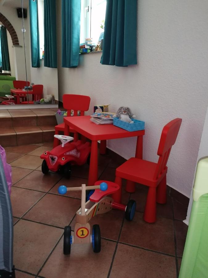Ferienwohnung Schuhmann Mit Wintergarten Und Garten Therme Aquapulco Und Ikuna Erlebnispark, Zoo Schmiding 20 Min Mit Auto Entfernt Ab 3 Naechte Buchbar Hinzenbach Buitenkant foto