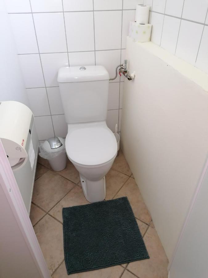 Ferienwohnung Schuhmann Mit Wintergarten Und Garten Therme Aquapulco Und Ikuna Erlebnispark, Zoo Schmiding 20 Min Mit Auto Entfernt Ab 3 Naechte Buchbar Hinzenbach Buitenkant foto